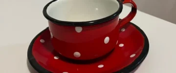 polka dot coffee cup